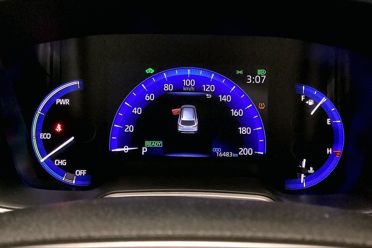 تويوتا كورولا كروس GLI | National Day Celebration | شامل الضمان | 0 ﺪﻔﻋﺓ ﺃﻮﻟﻯ