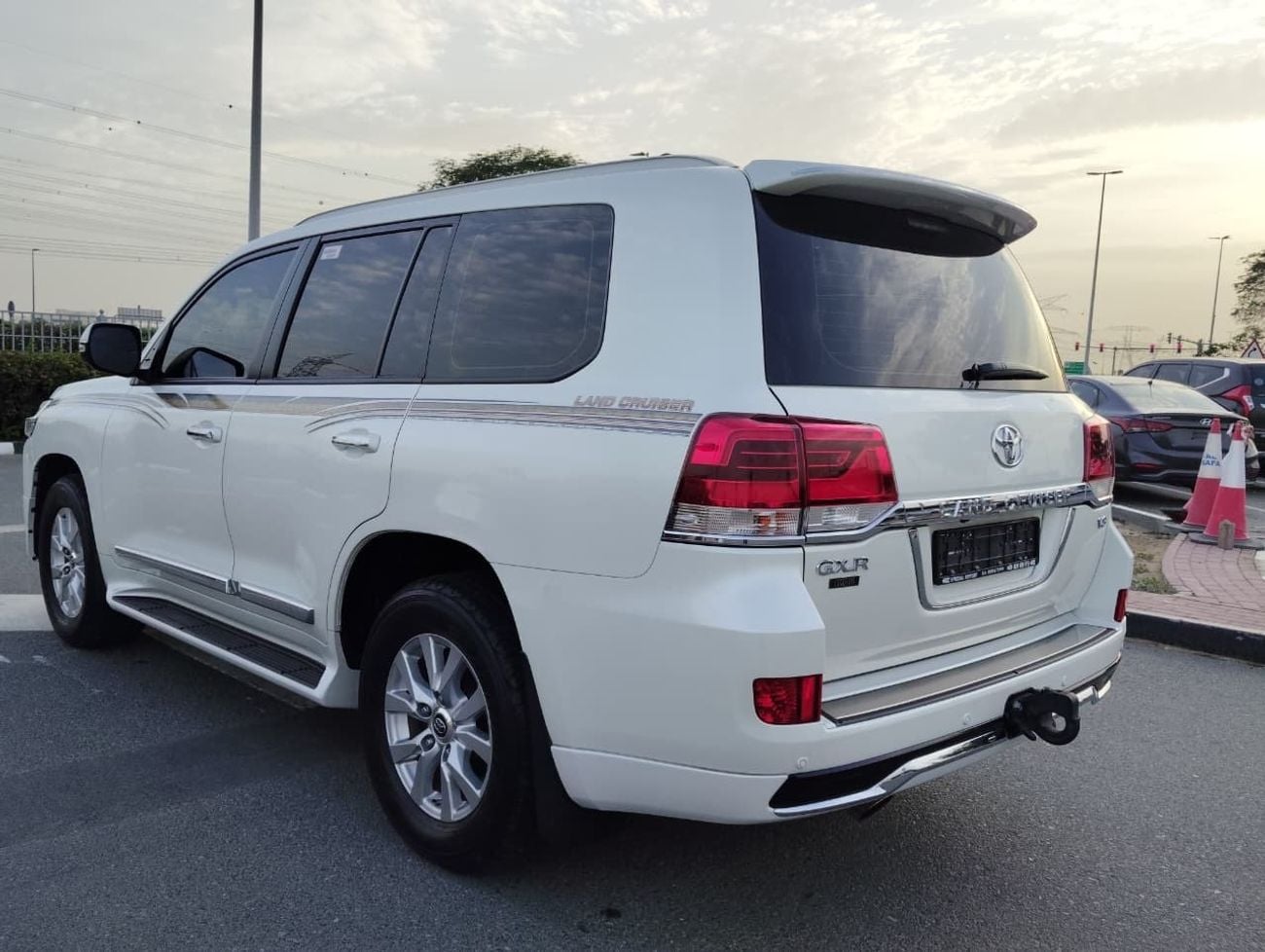 تويوتا لاند كروزر GXR 4.6L