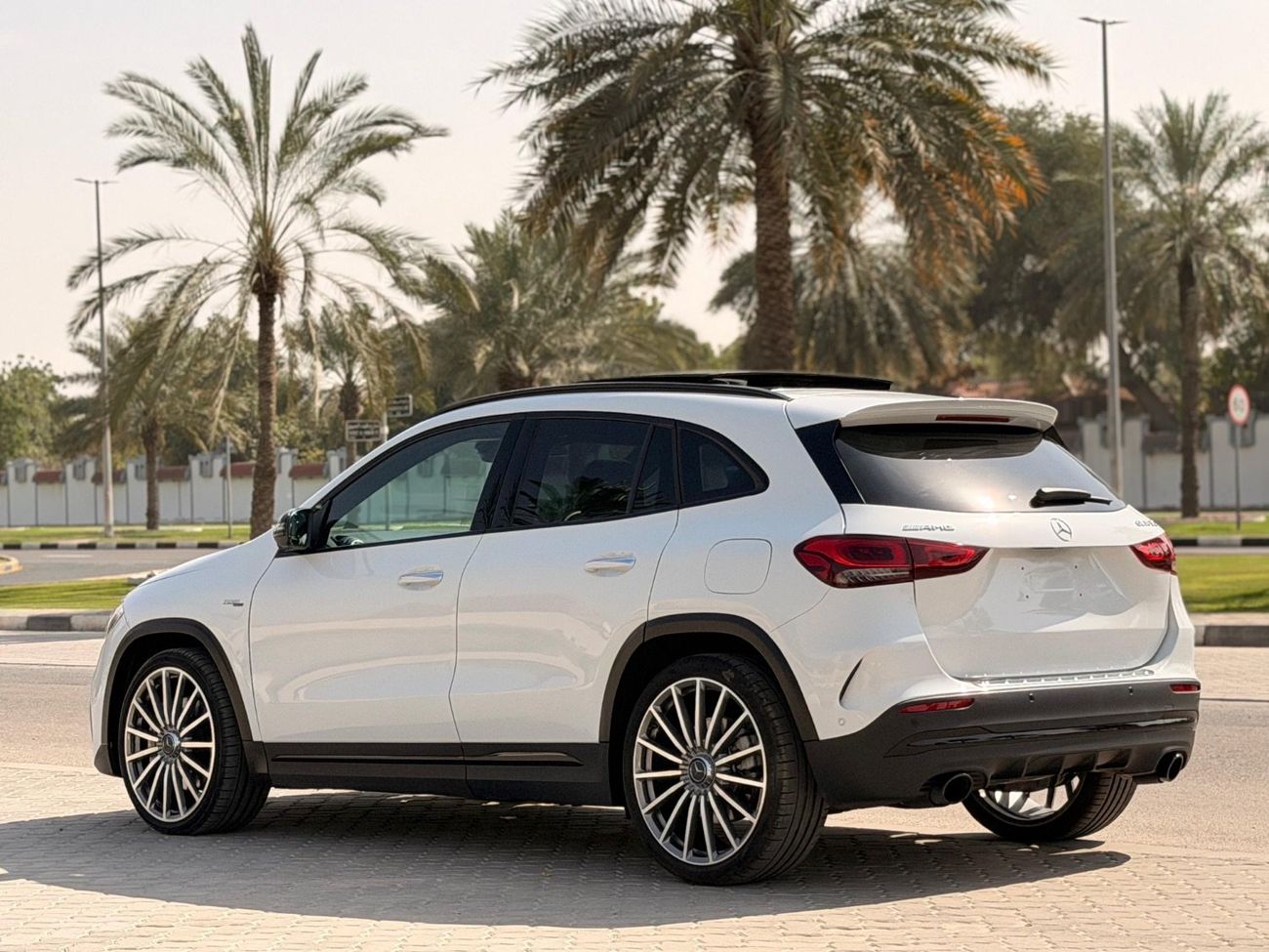 Mercedes-Benz CLA 35 AMG 4MATIC