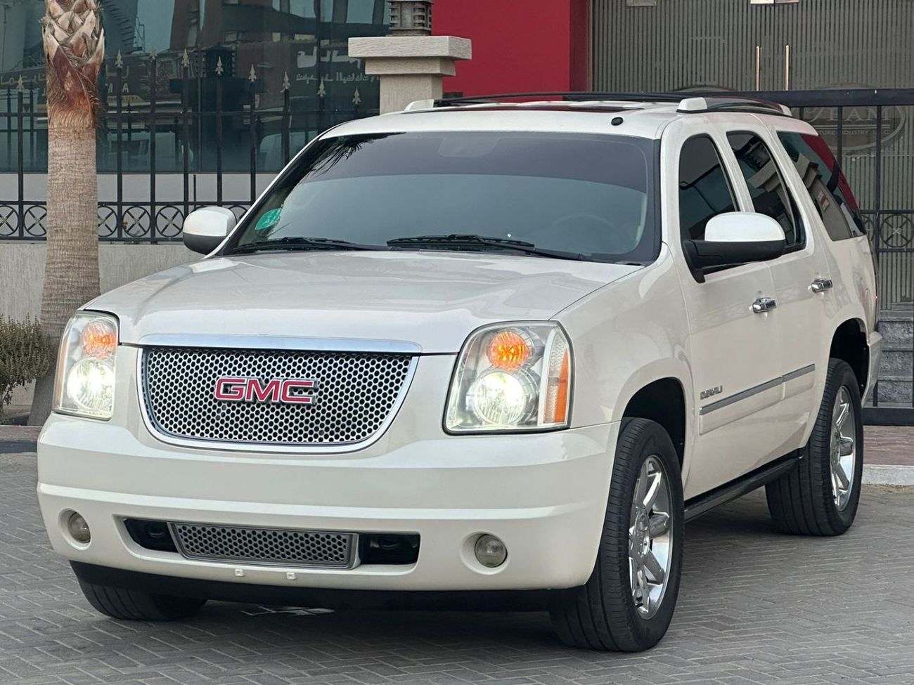 جي أم سي يوكون دينالي