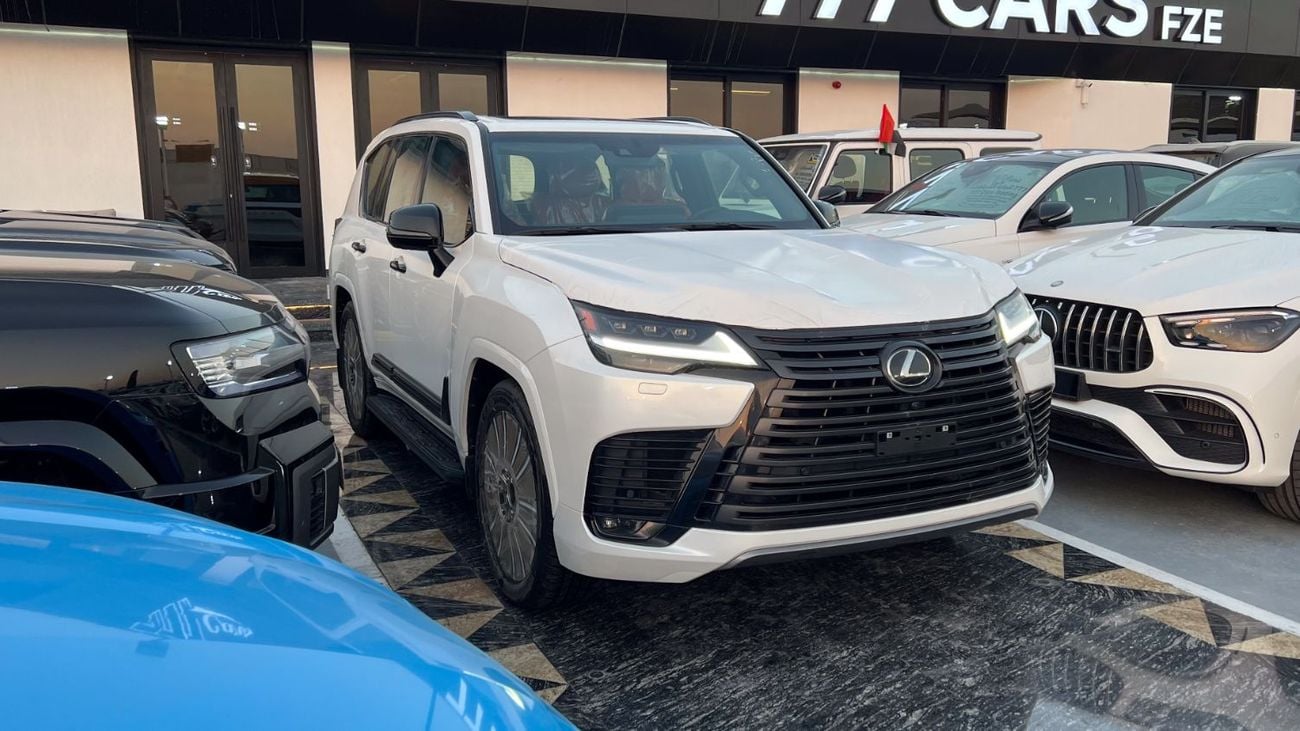 Lexus LX 600 VIP 3.5L LEXUS LX 600h VIP BRAND NEW 3.5L TWIN TURBO