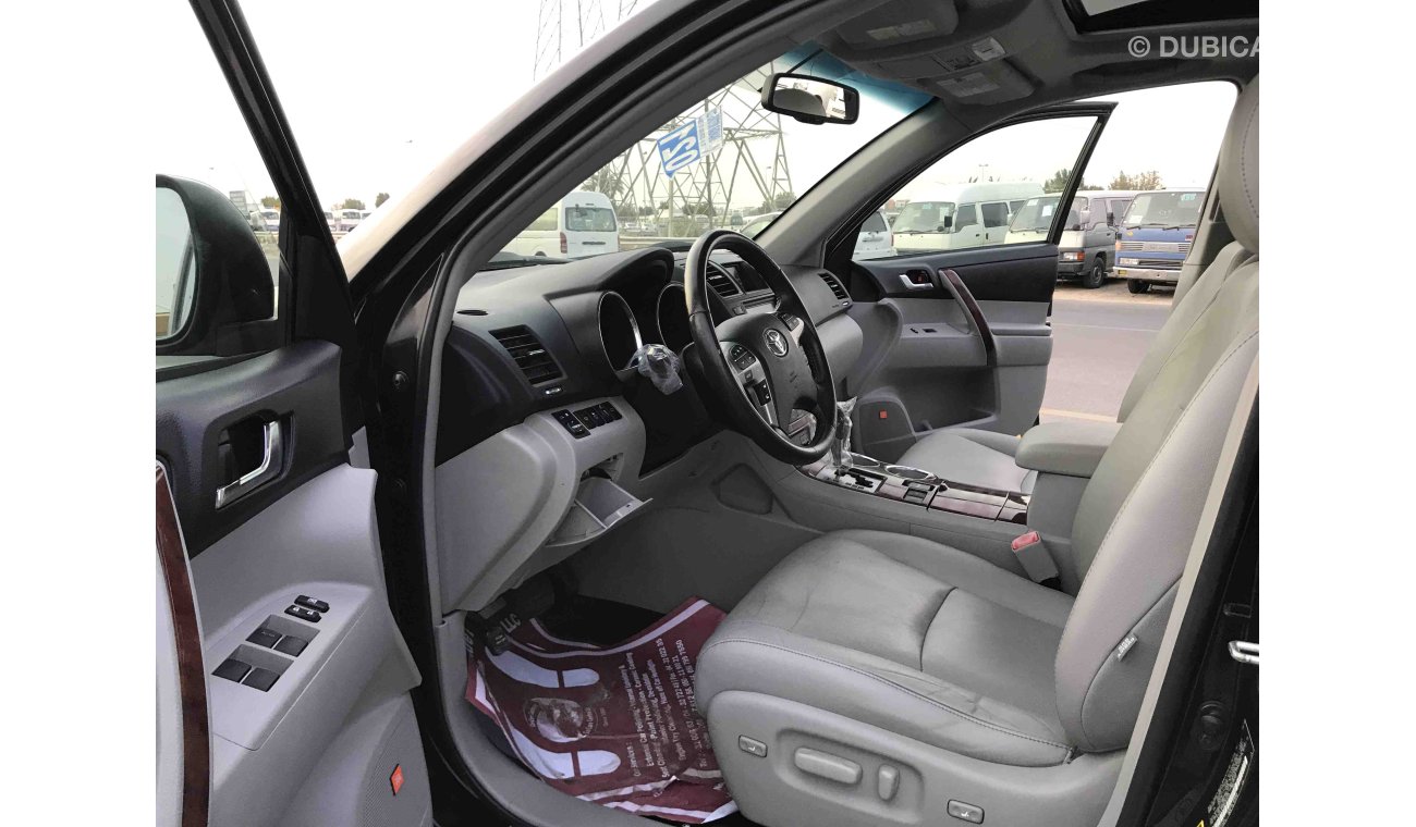 تويوتا هايلاندر OPTIONS WITH LEATHER SEAT, PUSH START AND SUNROOF