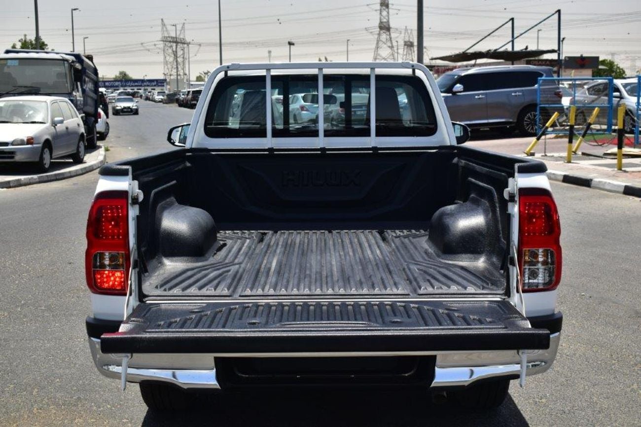 تويوتا هيلوكس GL 2.7L Single Cab Utility