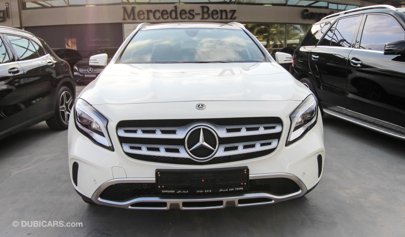 مرسيدس بنز GLA 250 4 Matic