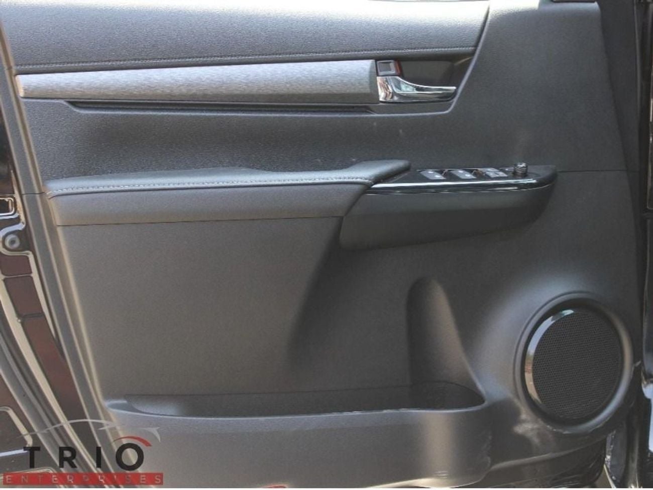 Toyota Hilux Adventure 4.0L TOYOTA HILUX ADVENTURE - 4.0L - PET - AT - 2025 MY