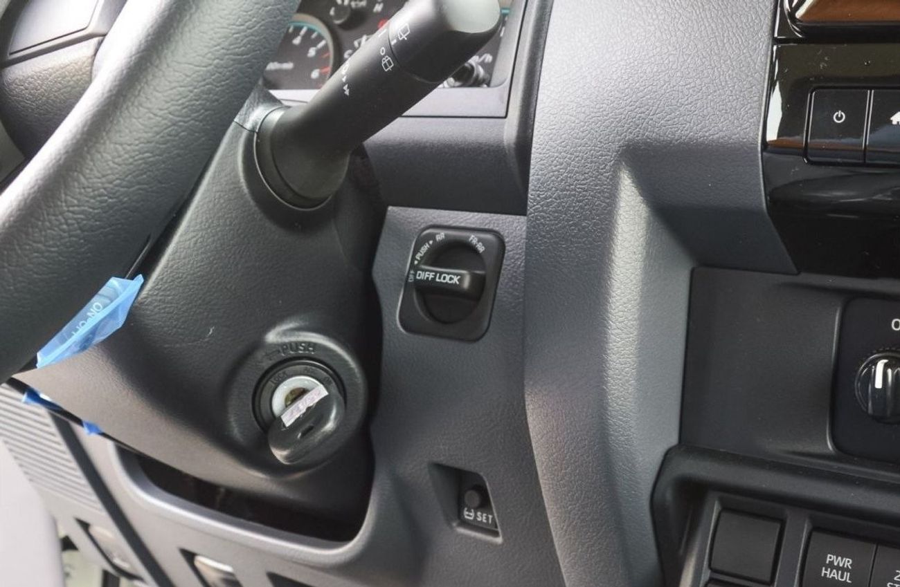 Toyota Land Cruiser TOYOTA LAND CRUISER 76 SERIES 4.0L V6 4WD 5DOOR SUV 2024 | REAR CAMERA | 10 INCH DISPLAY | D