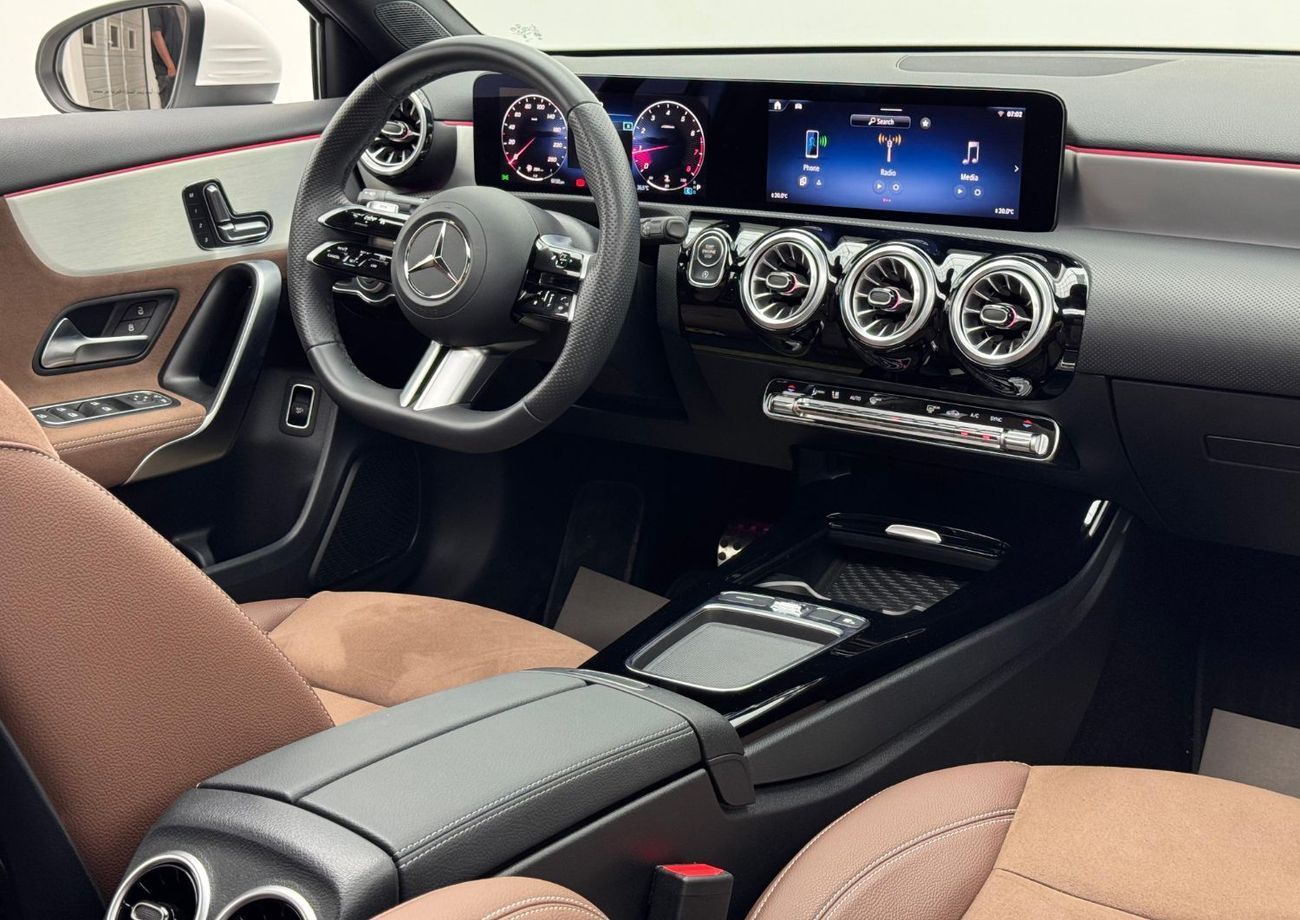 مرسيدس بنز A 200 AMG 2025 Mercedes-Benz A200 AMG, 2026 Mercedes Warranty, Mercedes Service History, GCC