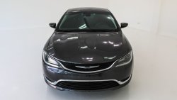 Chrysler 200C Model 2015 | V4 | 173 HP | 17’ alloy wheels | For Export (N712352)