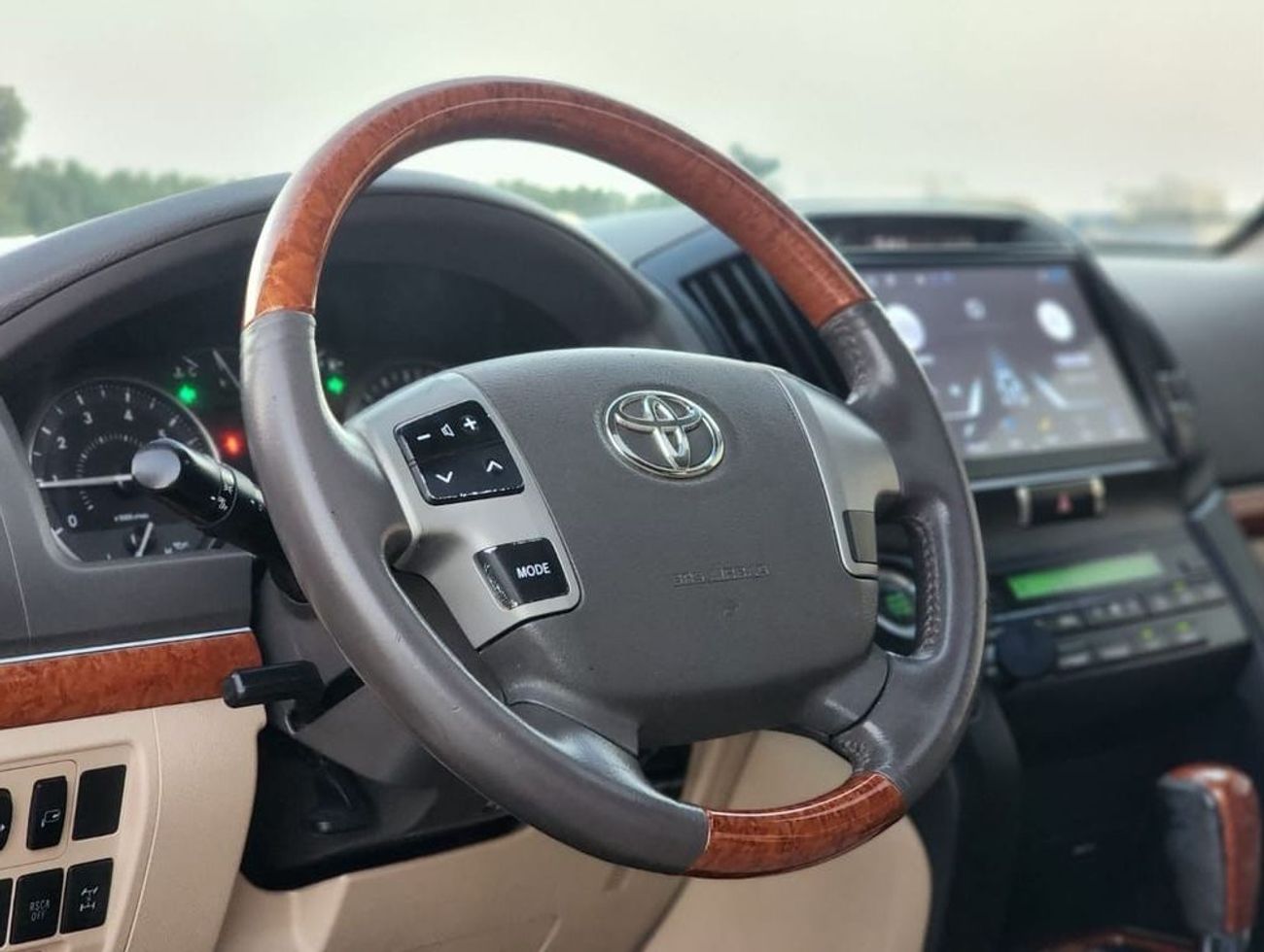 Toyota Land Cruiser GX.R V6