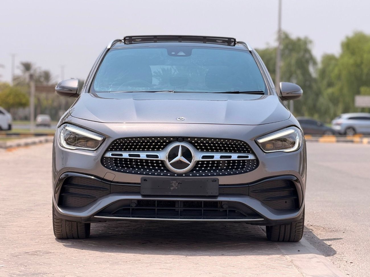 Mercedes Benz GLA 200 AMG PREMIUM