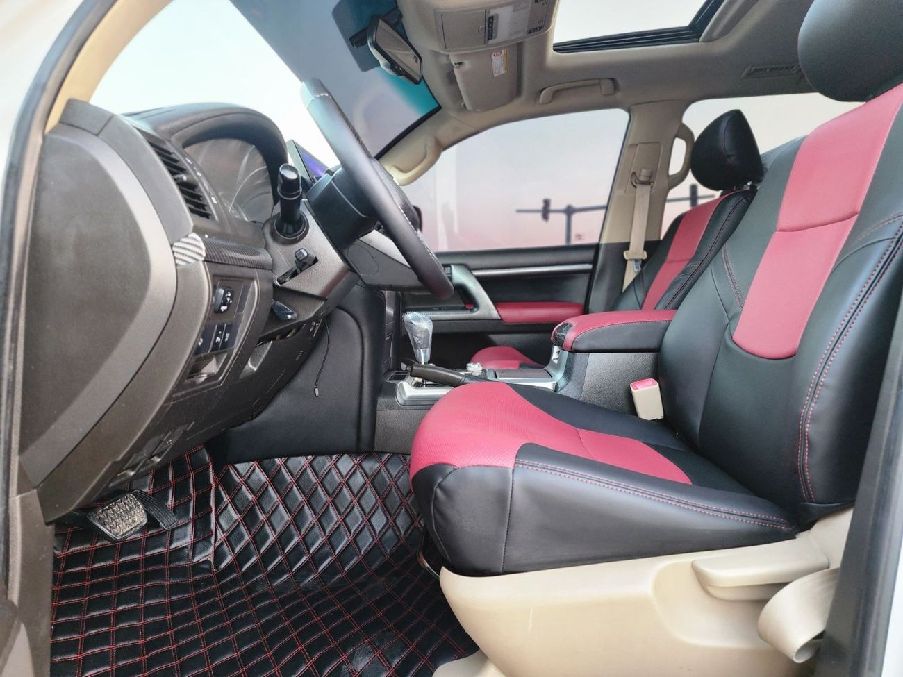 تويوتا لاند كروزر GX.R V8 upgrade 2022