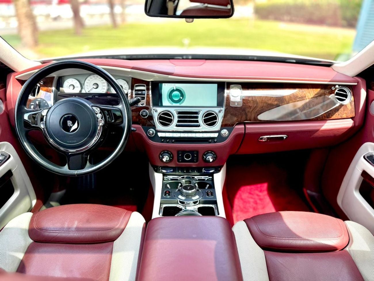 Rolls Royce Ghost Std 6.6L l ROLLS ROYCE GHOST l GCC SPECS l 6.6L W12 l YEAR 2017 l