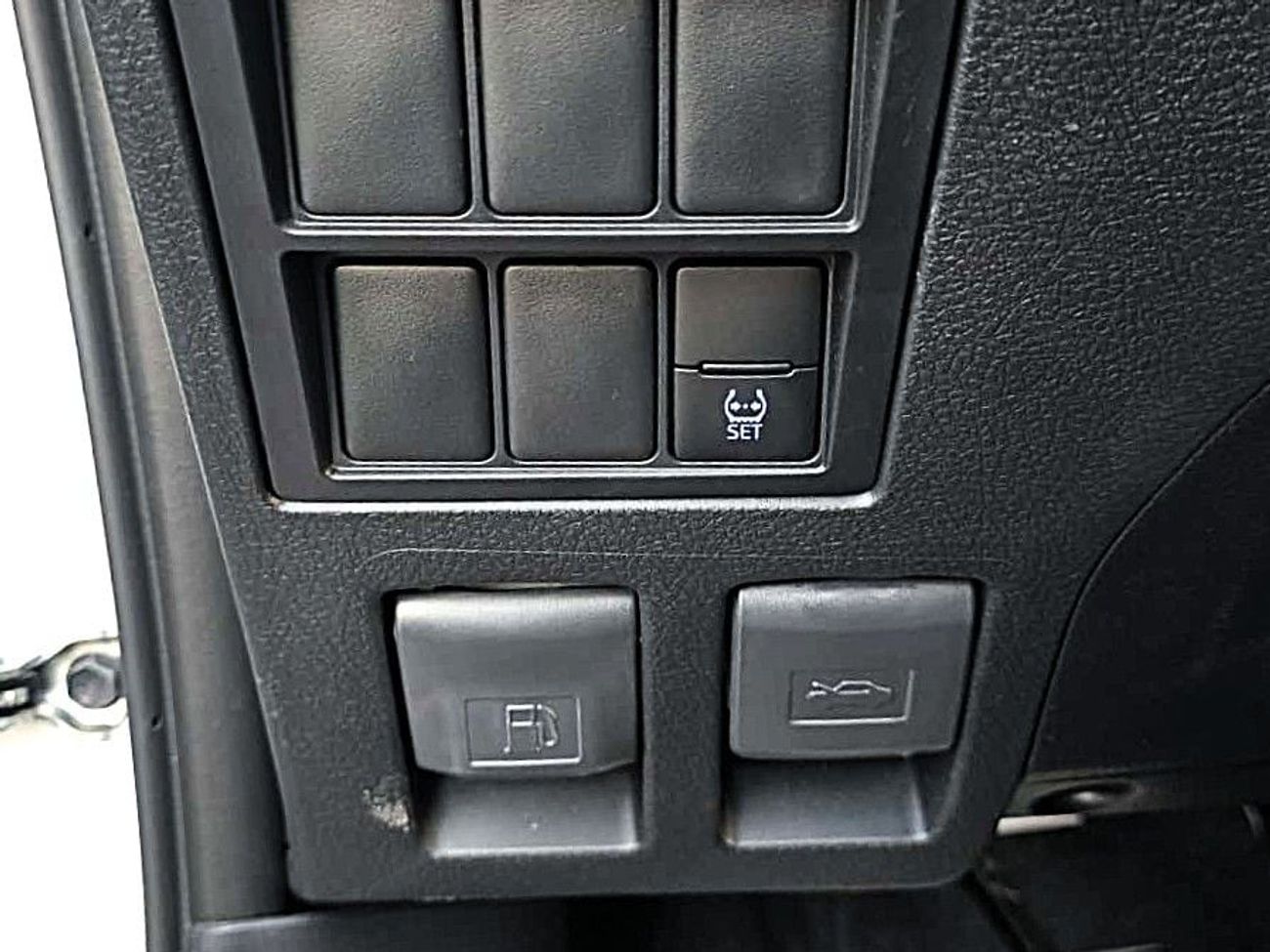 Toyota Hilux Toyota Hilux D.C 2.4L Diesel M/T 4*2 2025