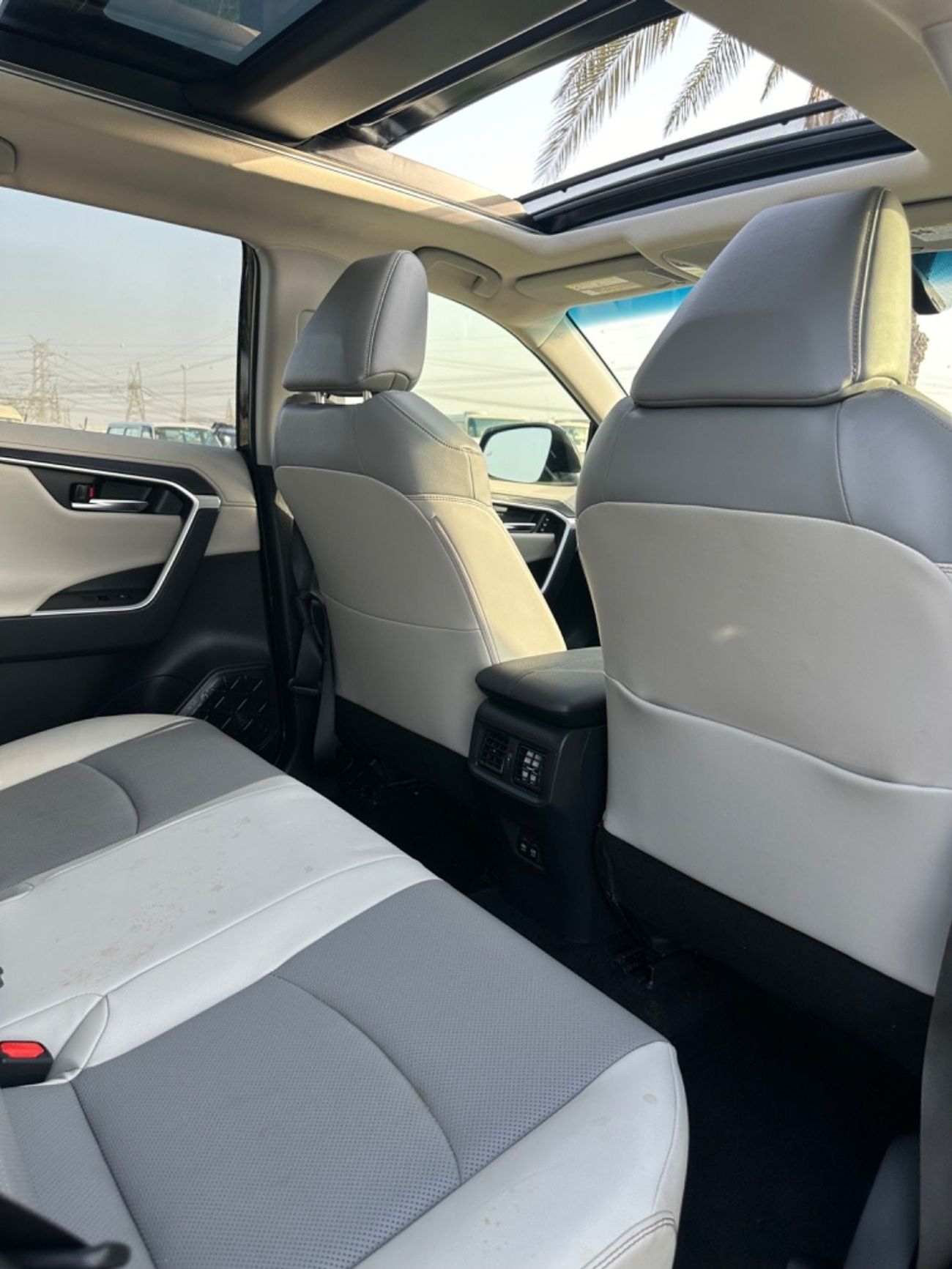 Toyota RAV4 Limited Toyota RAV4 Full Option