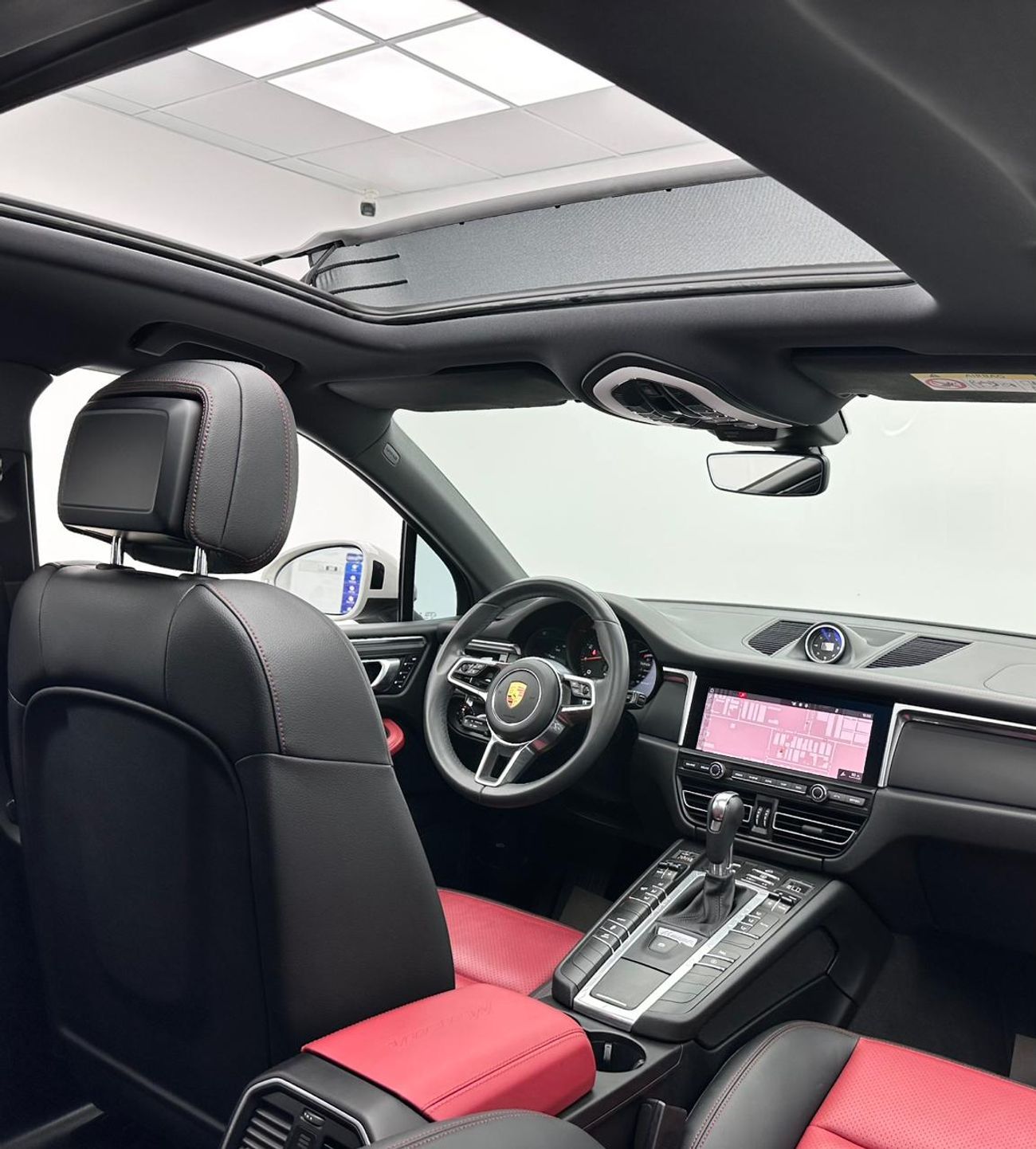 Porsche Macan Std 2.0L (252 HP) 2021 Porsche Macan, 1 Year Unlimited KM Warranty, Porsche Full Service History, GC