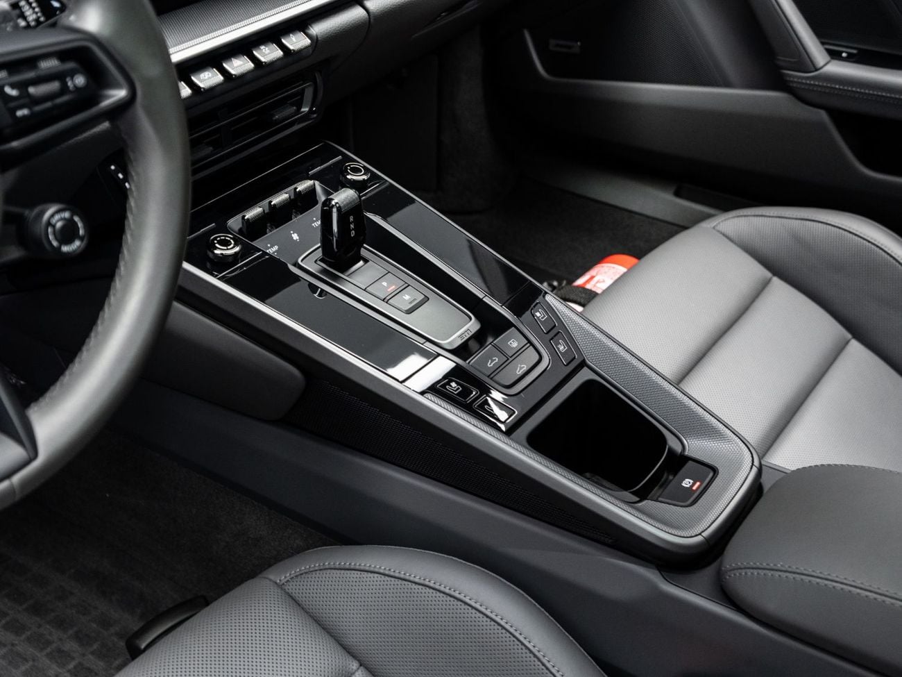 Porsche 911 Carrera 3.0L (444 HP) Coupe Carrera 3.0L (388 HP) Coupe 2024 Porsche 911 Carrera, 3.0 TC F6 RWD, 388