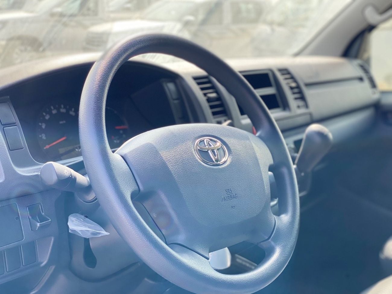 تويوتا هاياس Toyota Hiace 2.5 Diesel M/T Cargo