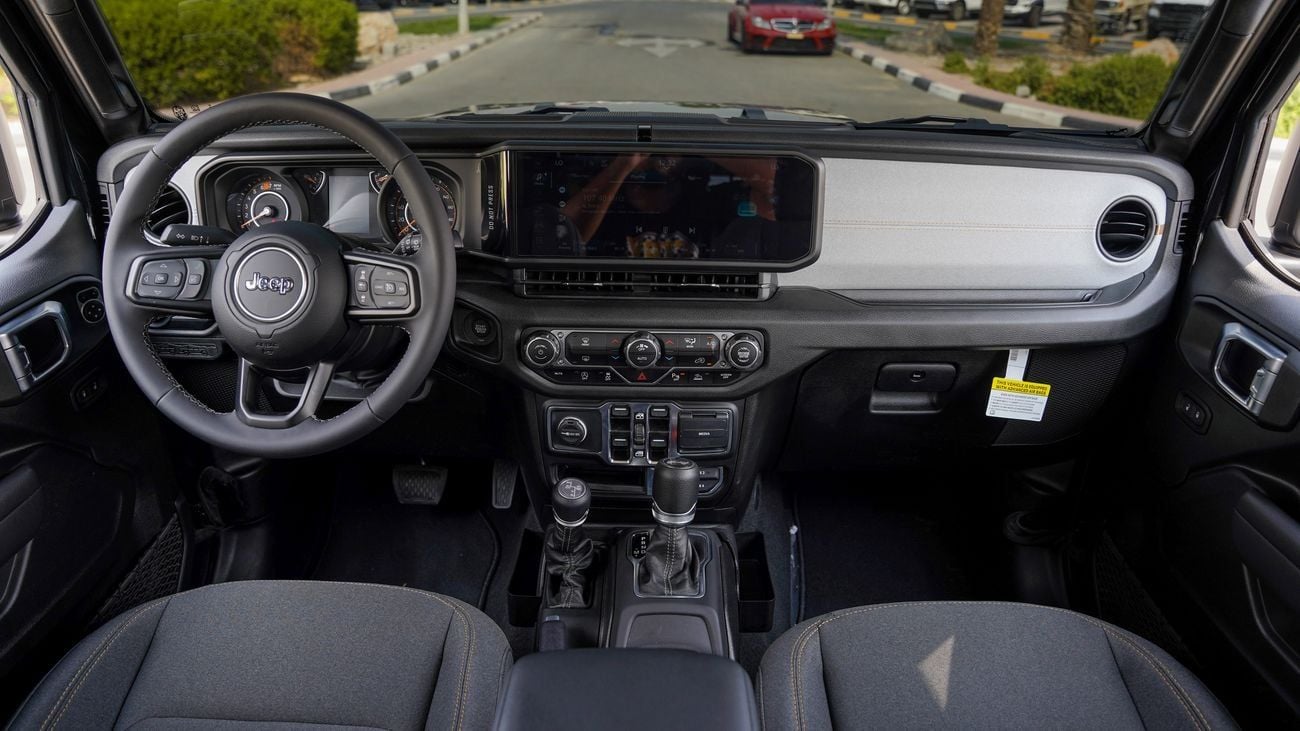 Jeep Wrangler JEEP WRANGLER SPORT SANDSTORM 2.0 TURBO 270HP LIFT KIT, MOPAR AIR COMPRESSOR, OFF ROAD LIGHT, OFF RO