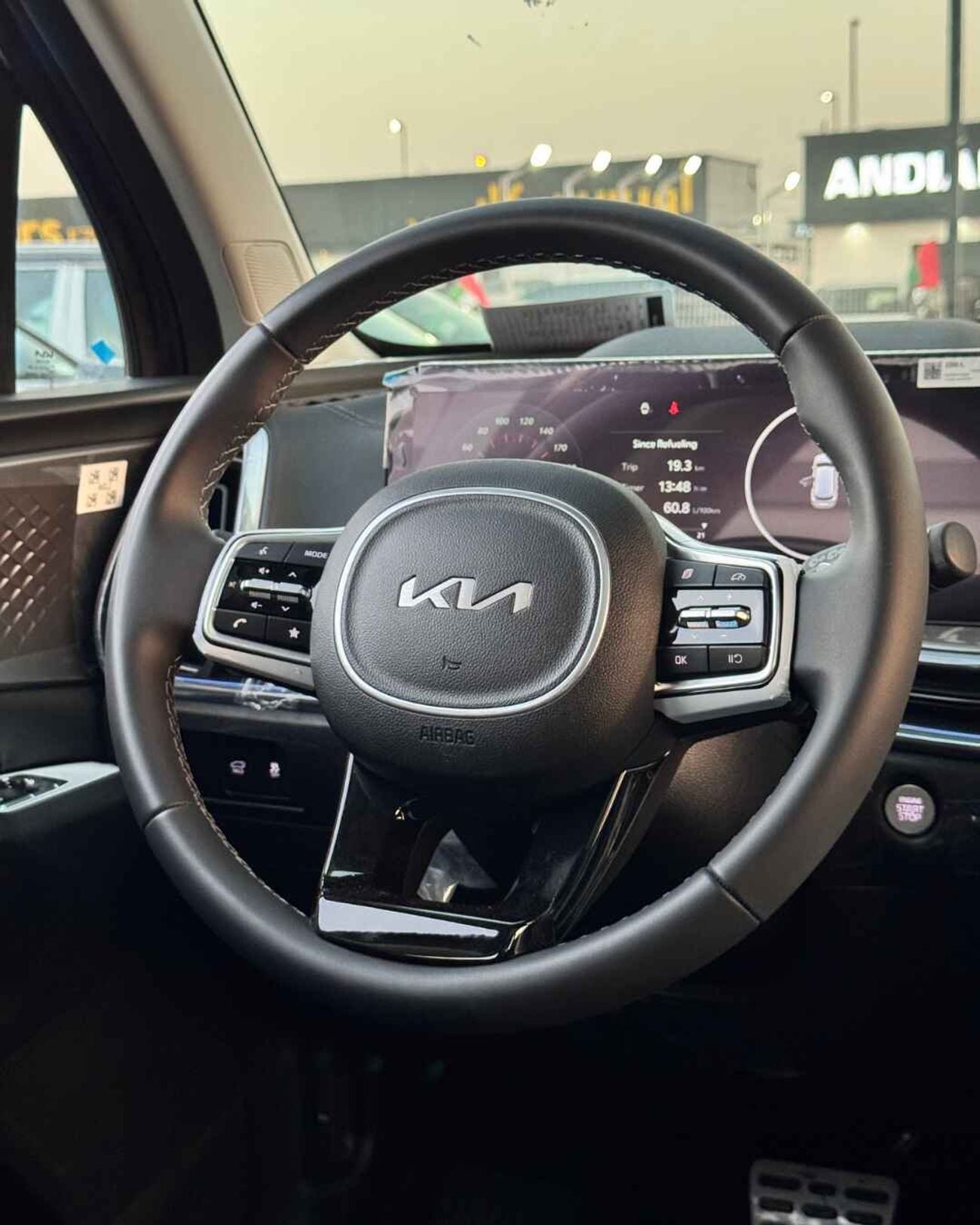 Kia Sorento FULL 1.6T (HYBRID) - 2025 MODEL -MID OPTION