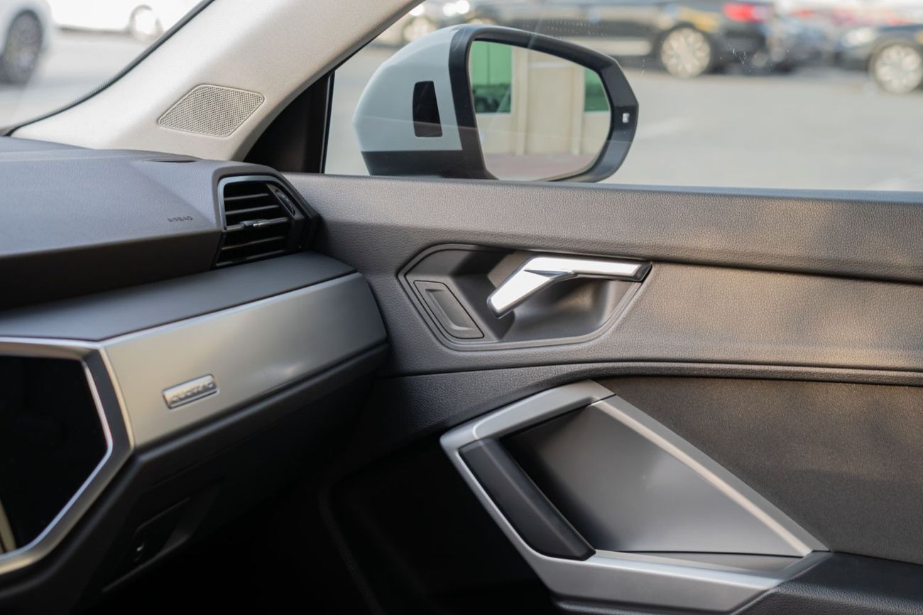 Audi Q3 40 TFSI quattro Advanced 2.0L