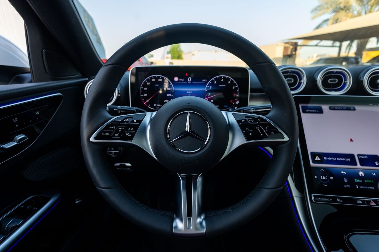 Mercedes-Benz C 200 Premium 2.0L