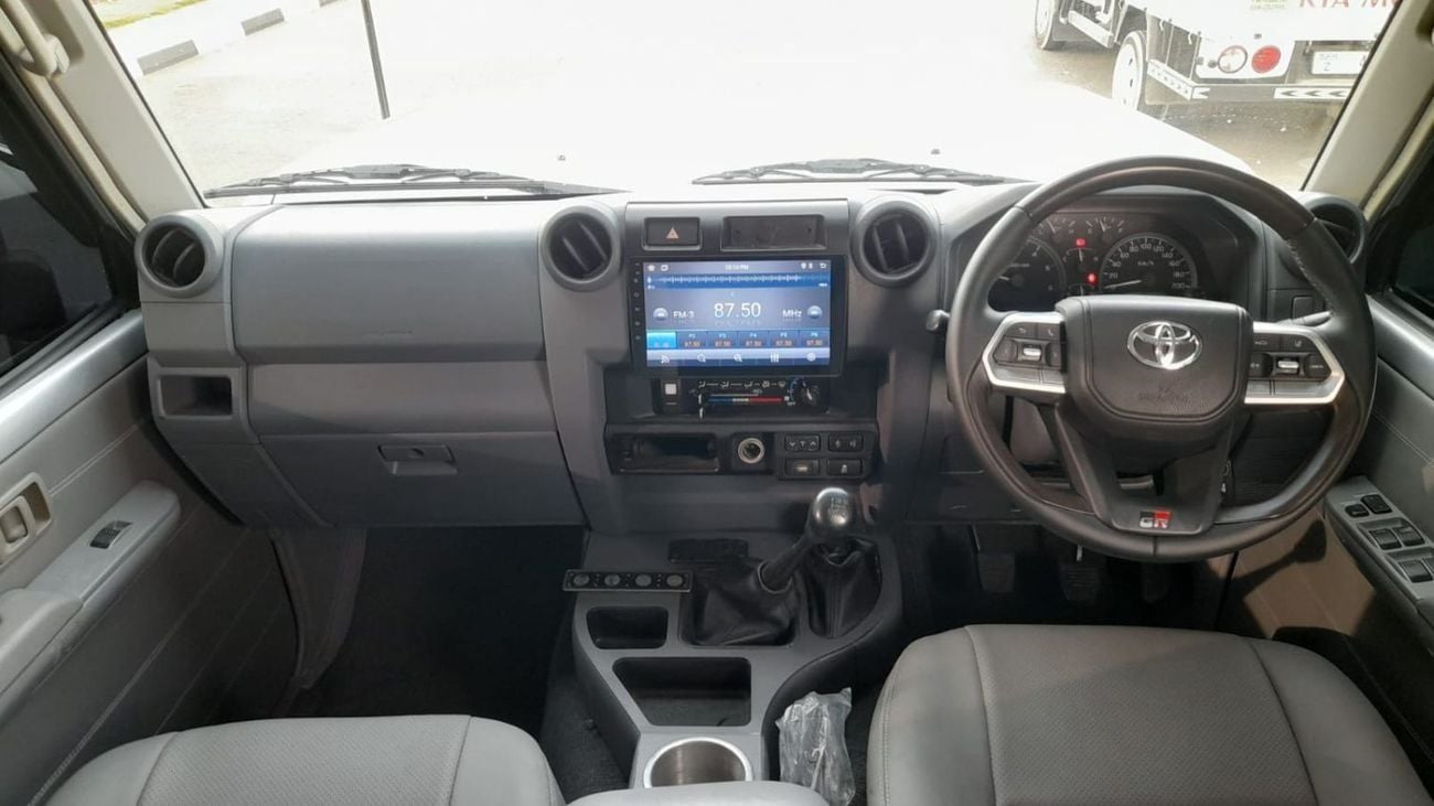 Toyota Land Cruiser Pick Up Right hand drive PICKUP GXL 4.5 V8 1VD diesel manual