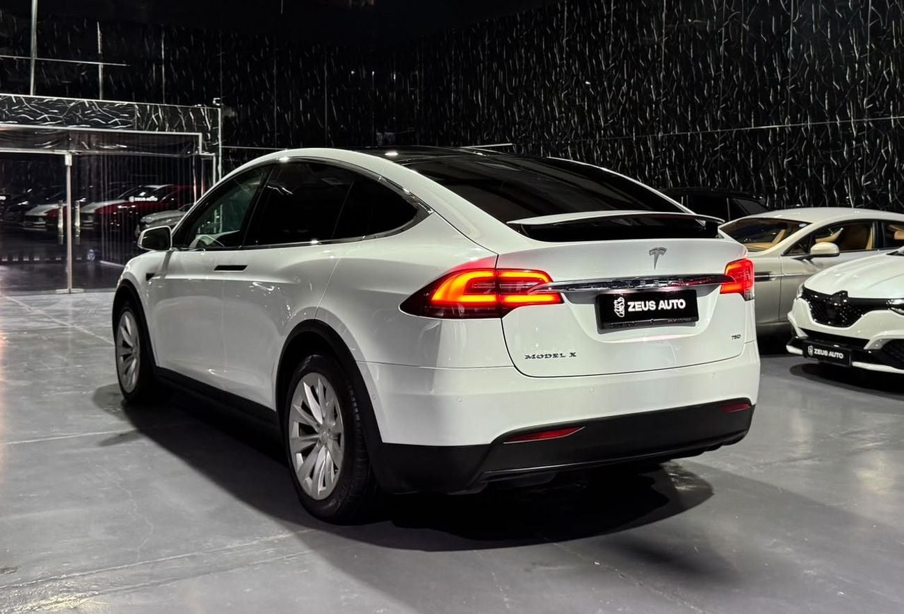 Tesla Model X 75D 2018 Tesla Model X Full Service History, Carbon Fiber Package, Falcon Wing, GCC