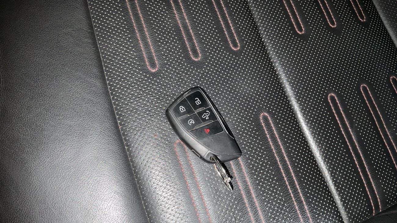 جي أم سي سييرا 6.2 4WD CC AT4X SR BED ADAP SV 18 BLK | شامل الضمان | 0 ﺪﻔﻋﺓ ﺃﻮﻟﻯ