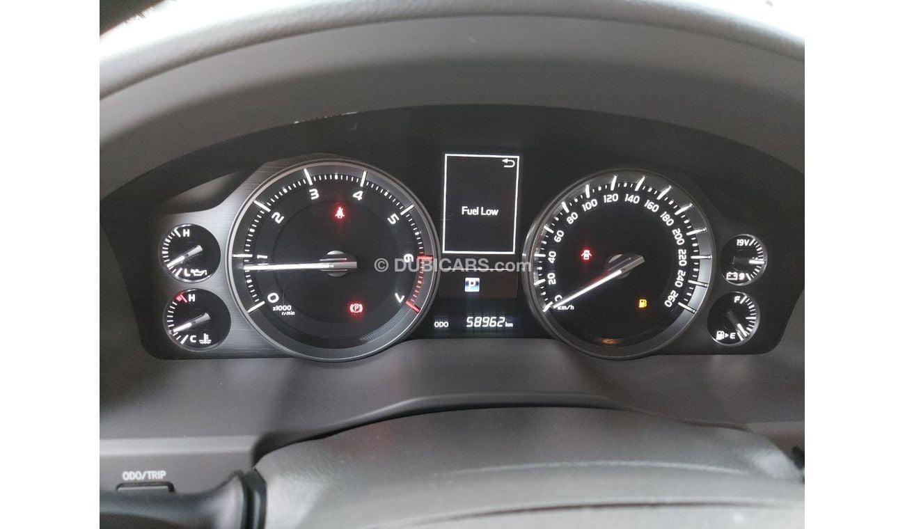 Toyota Land Cruiser GXR1