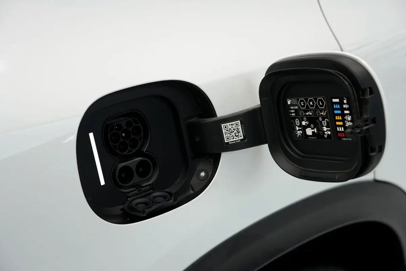 مرسيدس بنز EQE 350+ 350 | GCC 11k km | 5 Years Agency Warranty | 5 Years Service Contract