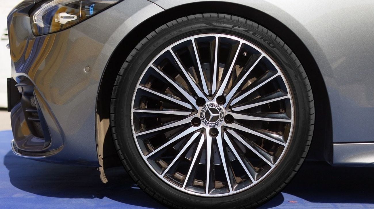 مرسيدس بنز C 200 L Premium 2.0L | Complete Service History | Zero Downpayment Support