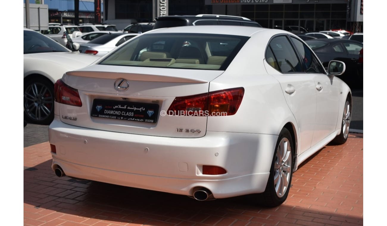 Lexus IS300 Lexus IS300 2008 gcc
