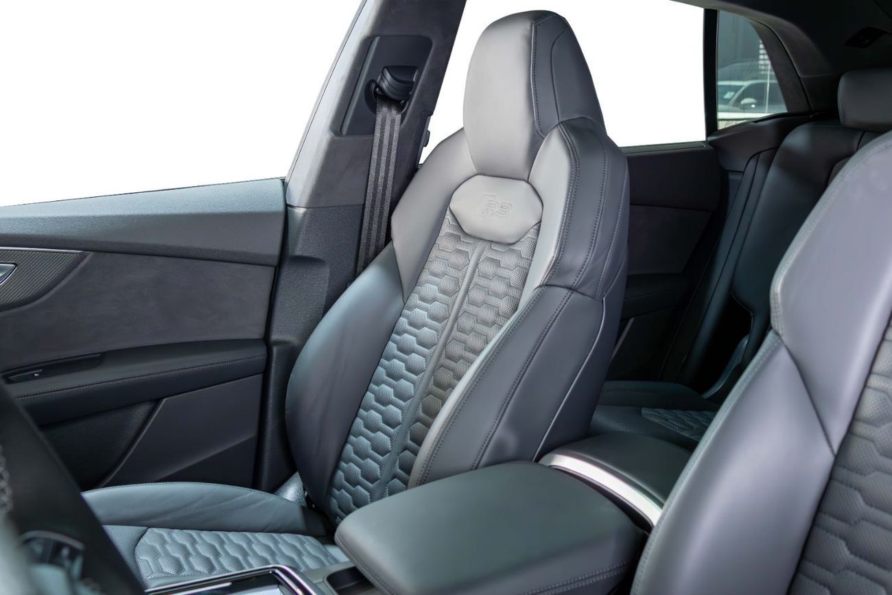 Audi RS Q8 TFSI quattro 4.0L Black On Black-Al Nabooda Warranty andService Contract-Special Order-Carbon Cerami