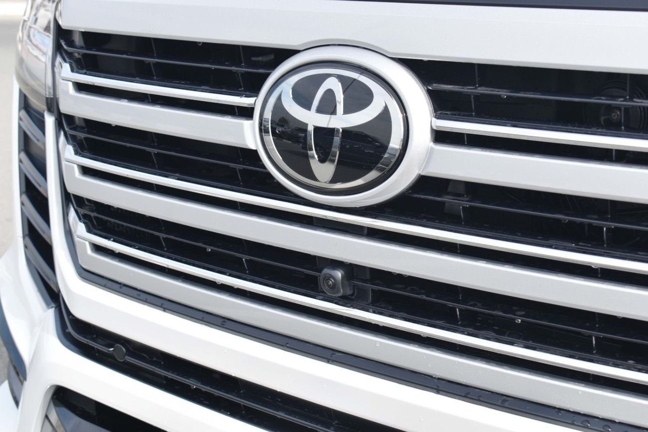 تويوتا لاند كروزر Toyota LC300 VXR 3.3L Full with radar 2025