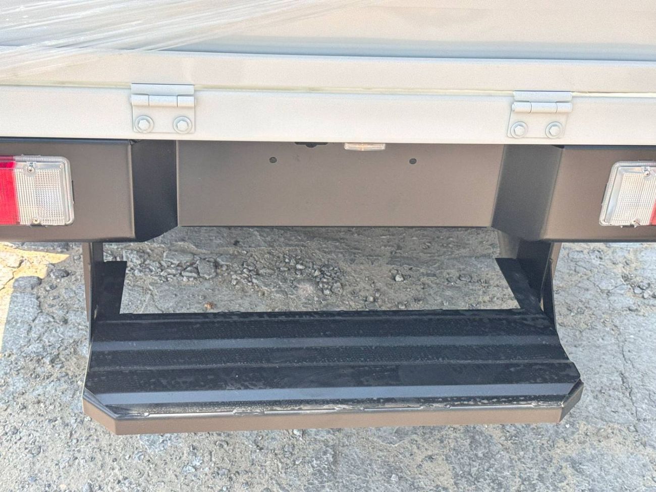 Toyota Tamaraw 2025 TOYOTA HILUX TAMARA S/CAB P/UP 4X2 2.4L DIESEL AT DROPSIDE BRAND NEW 0KM