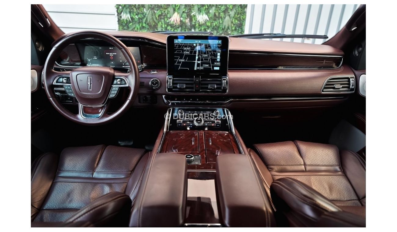 Lincoln Navigator L Presidential | 5,873 P.M  | 0% Downpayment | Magnificient Condition!