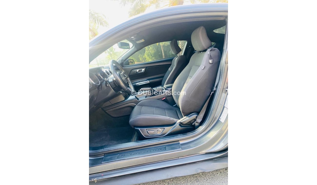 فورد موستانج Std فورد موستنج 2016 وارد بحاله ممتازه 6 سليندر