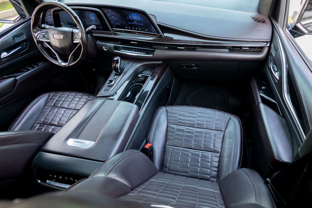 Cadillac Escalade Sport Platinum 6.2L 4WD