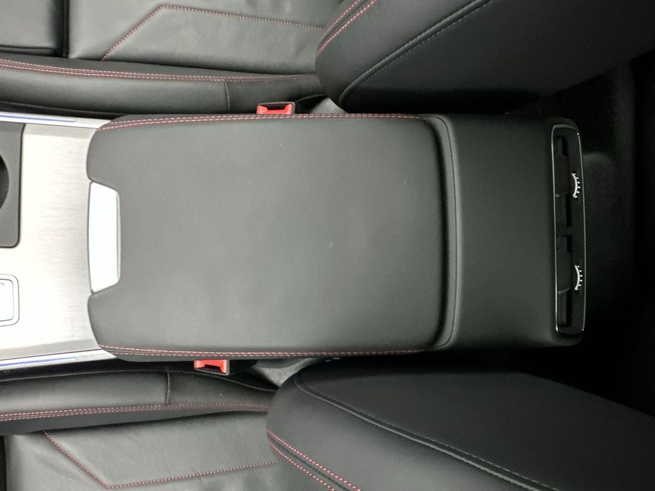 أودي A6 Avant 40 TFSI 190hp S line (Ref# 037756) EXCLUSIVE RAMADAN OFFER