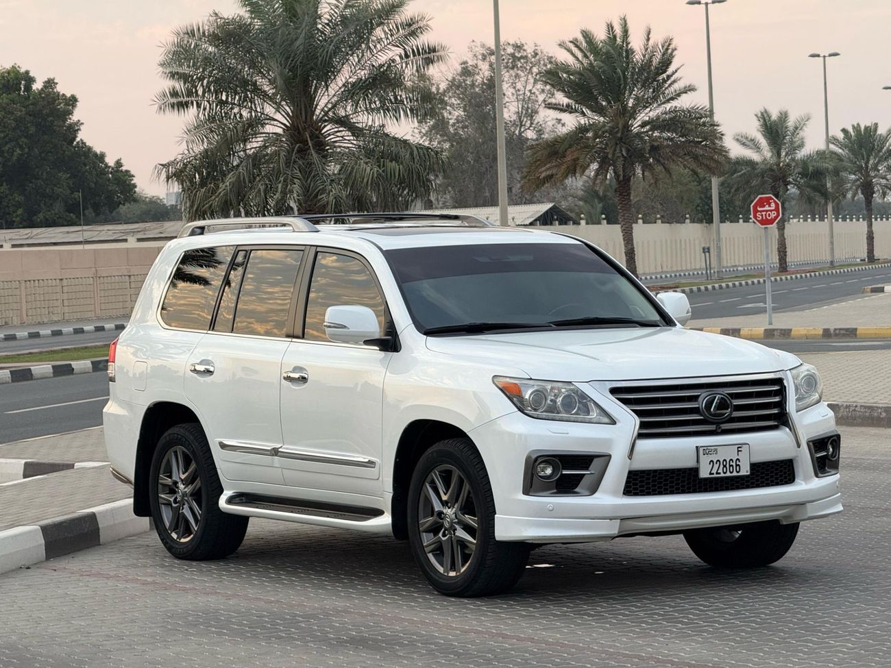 Lexus LX 570 Sport