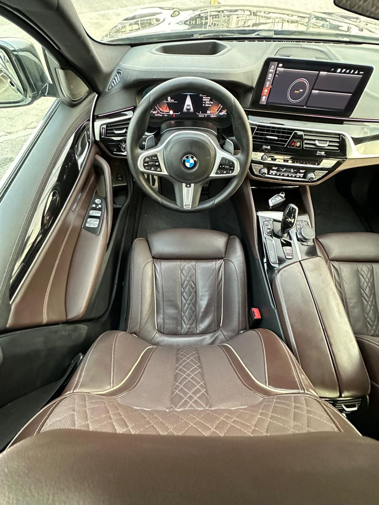 BMW 530i LUXURY LINE EXCLUSIVE
