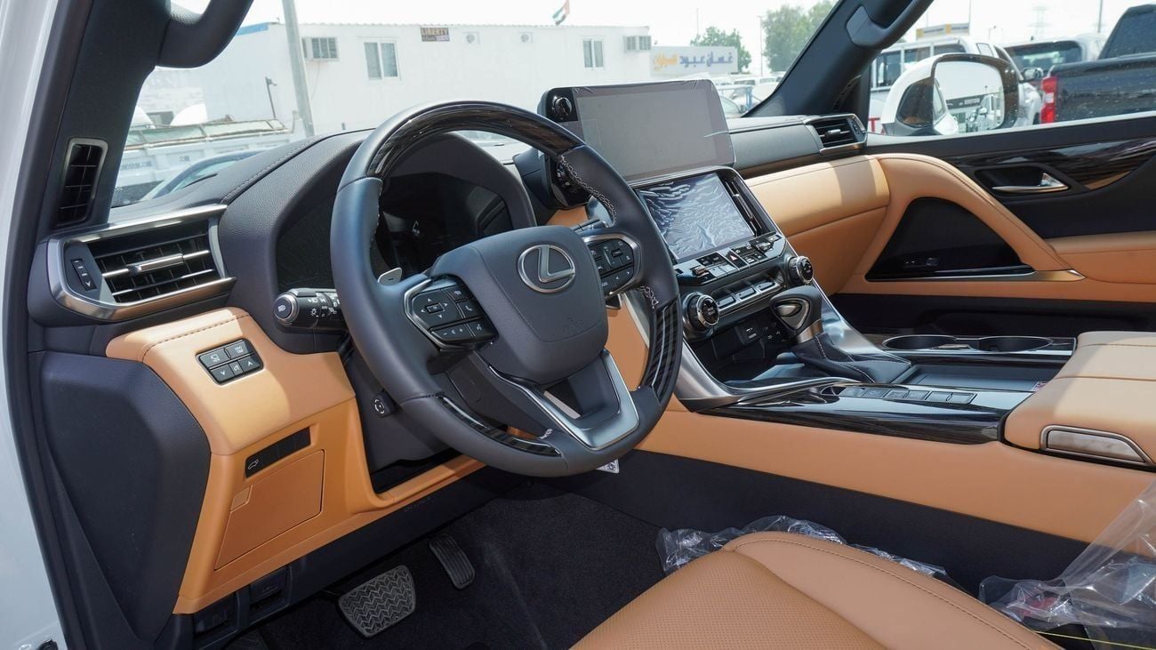 Lexus LX600 SIGNATURE 3.5L V6