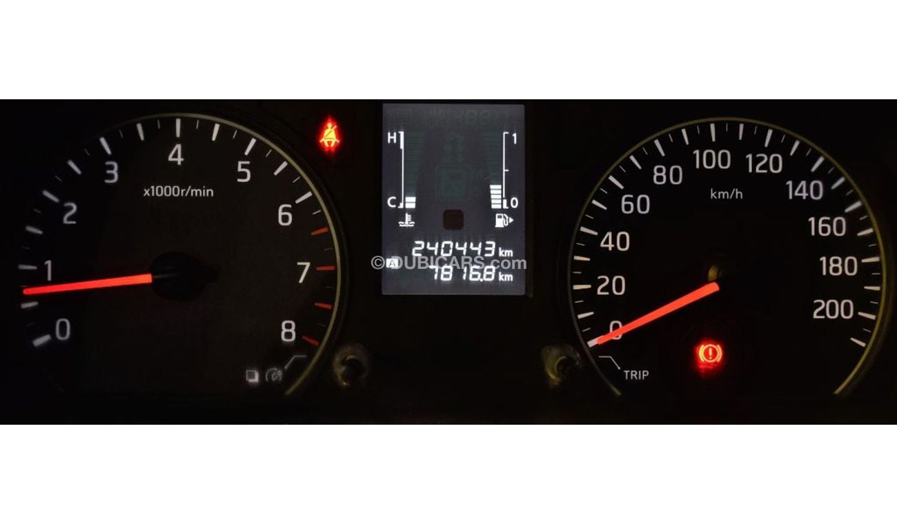 Nissan Urvan 14 Seater Van! Nissan Urvan NV350  2016 Model!! in White Color! GCC Specs