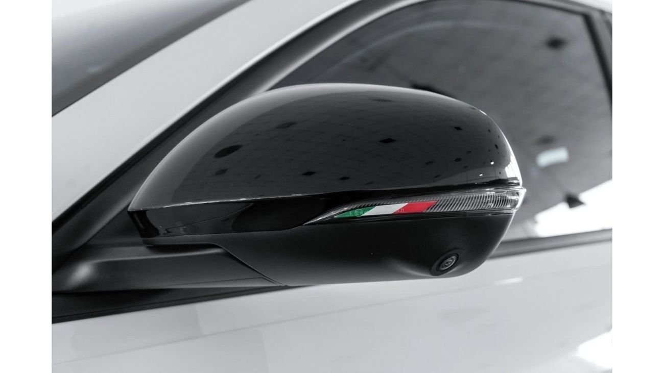 Alfa Romeo Tonale Ti / New Delivery Mileage / 7 Year Alfa Romeo Warranty & 5 Year Service Pack