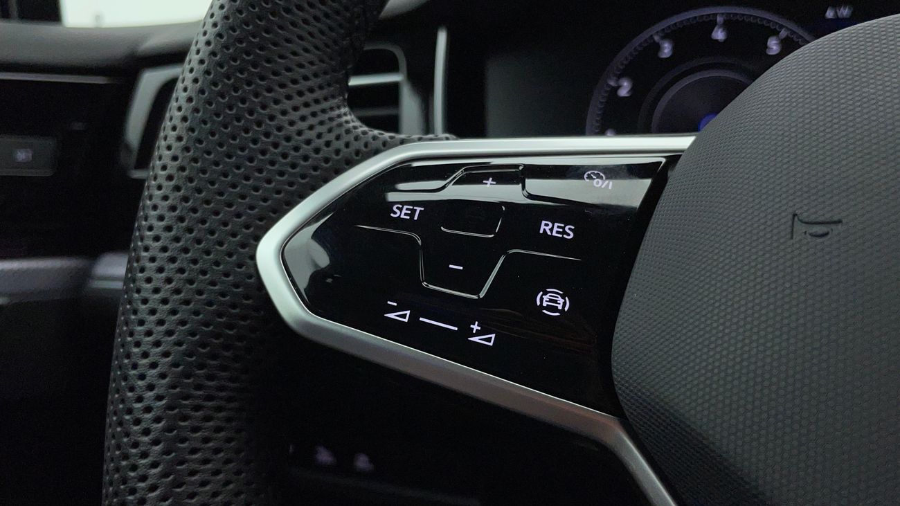 Volkswagen Touareg R LINE 3 | Zero Down Payment | Free Home Test Drive