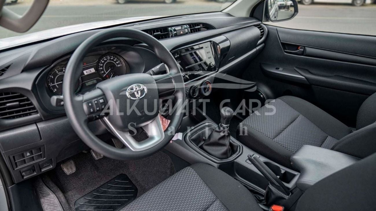 تويوتا هيلوكس TOYOTA HILUX DC 2.4D MT 4X4 P.WINDOW 2025