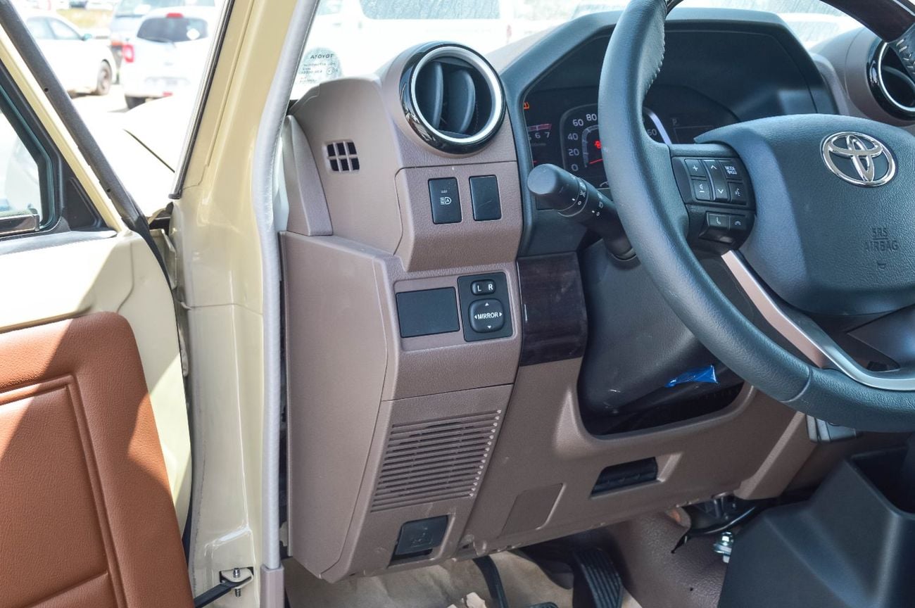 تويوتا لاند كروزر بيك آب TOYOTA LAND CURISER 79 4.0L 4WD PETROL SC PICKUP 2025