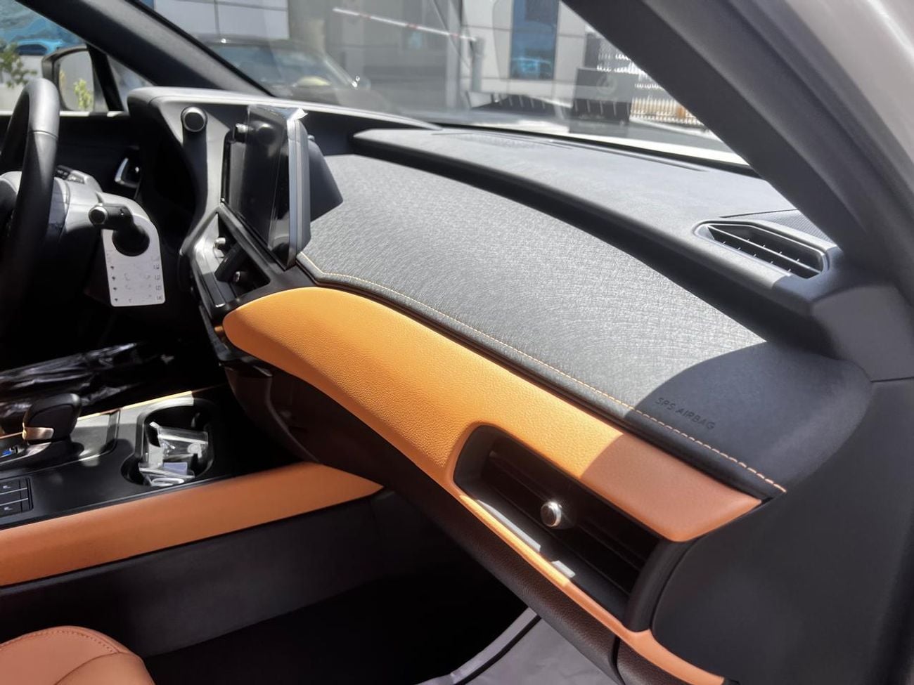 Lexus UX300h