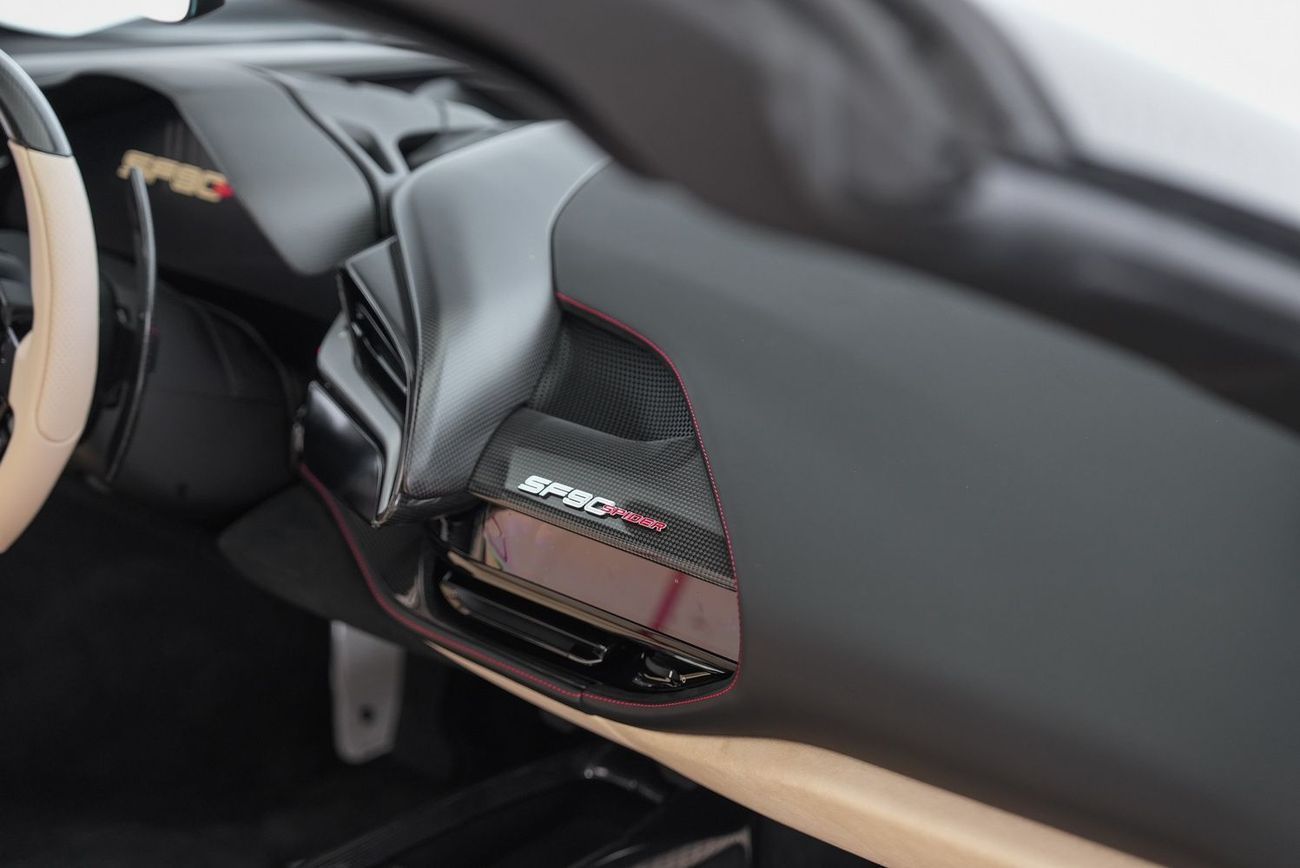 Ferrari SF90 Spider Ferrari SF90 Spider Assetto Fiorano