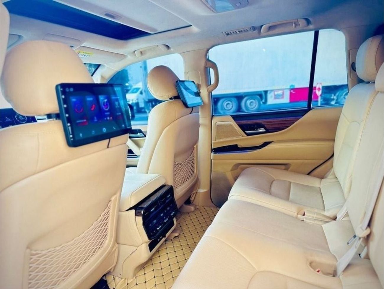 Toyota Land Cruiser 2018 Modified to 2024 V8 GXR Full Option